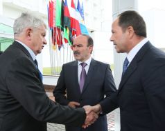 Vladimir Kozyavkin, Mikhail Tsymbalyuk and Sergey Tigipko 