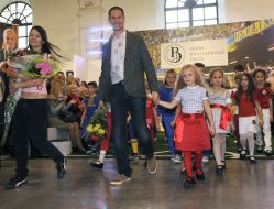 Denis Silantyev and children is the models of show