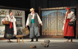 Stage from the performance Kaydasheva family