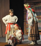 Сцена з вистави «Кайдашева сім'я»