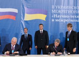 Dmitriy Medvedev , Viktor Yanukovich and Nikolay Litvin