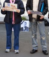 Учасники акції тримають плакати