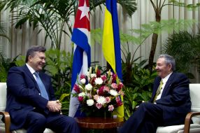 Viktor Yanukovich and Raul Castro