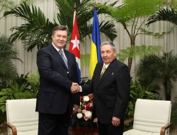 Viktor Yanukovich and Raul Castro