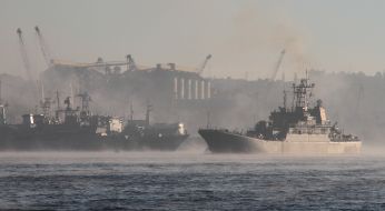 A large landing ship is "Yamal"