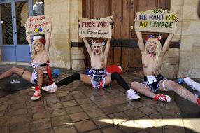 Activist of womanish motion FEMEN