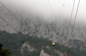 Caravan on the rope road