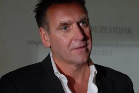 Робін Бравенбовер