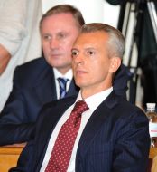 Valeriy Khoroshkovskiy and Aleksandr Yefremov