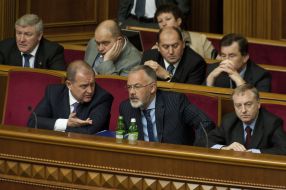 Anatoliy Mogilyov, Dmitriy Tabachnik and Aleksandr Lavrinovich