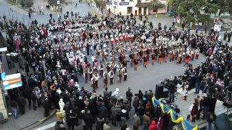 Массовое исполнение танца «коломыйки»