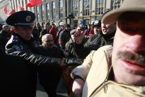 The fight between the nationalists and communists