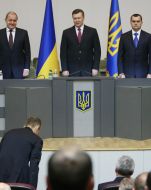 Viktor Yanukovich, Anatoliy Mogilev and Vitaliy Zakharchenko