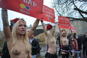 Topless action FEMEN in Switzerland