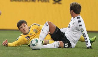 Evgeniy Konoplyanka and Mario Gotze