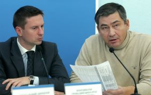 Aleksandr Danilyuk and Oleg Zagrebelniy