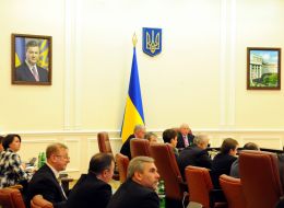 Conference through question of availability for the population of medications