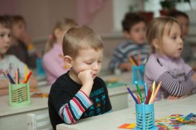 Дети в детском садике