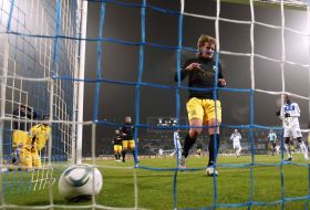 The ball at the gate of FC "Aleksandria" (goal)