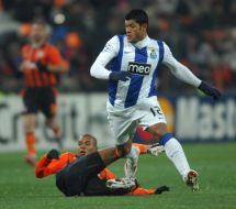 Fernandinho and Zhivanildo Hulk