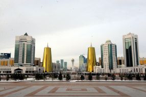 The square and monument "Astana-Baiterek"