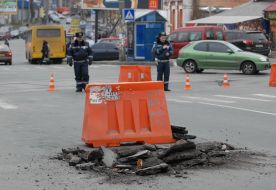 Damaged travelling linen