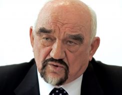 Игорь Смирнов