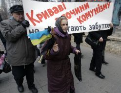 Participants of procession in memory about the Golodomor victims 