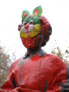 A monument to Volodya Ylyanov, doused with paint