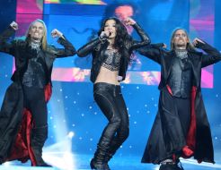 Ruslana (Lyzhychko) and "Life" ballet artists