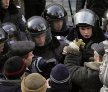 Бойцы спецподразделения "Беркут"