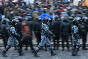 Бойцы спецподразделения "Беркут"