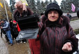 Participant "March of empty wallets"