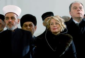 Ahmed Tamim, Anna German and Mikhail Kulinyak