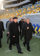 Николай Азаров на стадионе