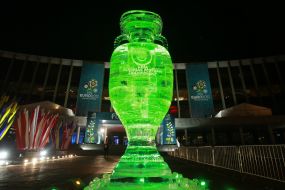 A copy of the European Cup of Ice
