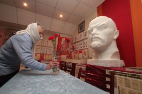 Opening the Lenin Museum