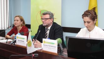 Аліна Сігда, Ерік Франке та Наталія Погоріла