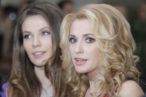 Olga Sumskaya and Antonina Papernaya (Sumskaya)