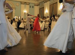 Григорій Чапкіс на балу