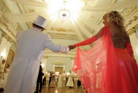 Григорій Чапкіс на балу