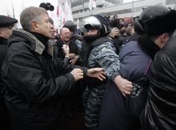 The clash between police and supporters of Timoshenko
