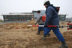 Building of new terminal in Zhulyany
