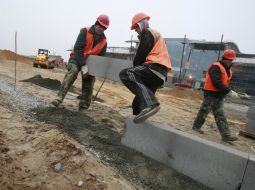 Building of new terminal in Zhulyany