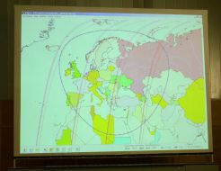 Траекторії польоту супутника 