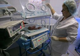 Yelena Klyusovskaya in the chamber of intensive therapy