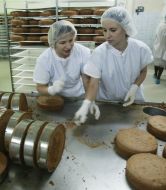 Shortcake baking for cakes