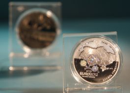 Пам'ятна монета, присвячена Євро-2012