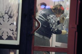 Judge removes fingerprints