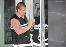 Judge removes fingerprints